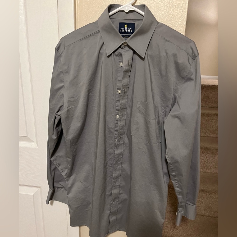 Gray Stafford dress button down shirt. Size Medium